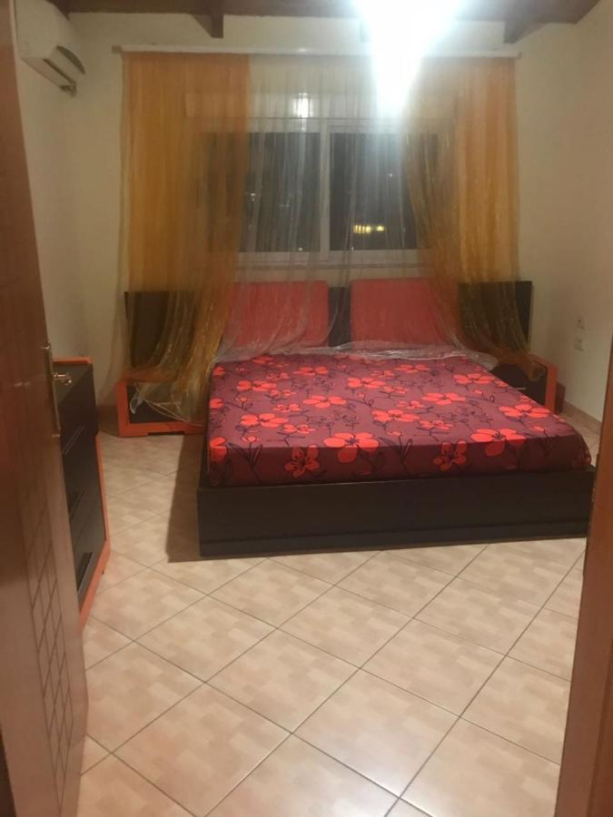 Lovely 2 Bedroom Apartment Tirana Zewnętrze zdjęcie