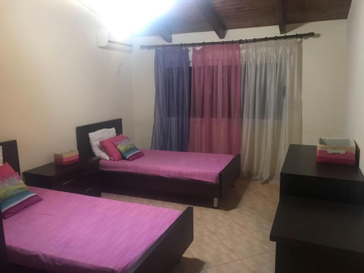 Lovely 2 Bedroom Apartment Tirana Zewnętrze zdjęcie